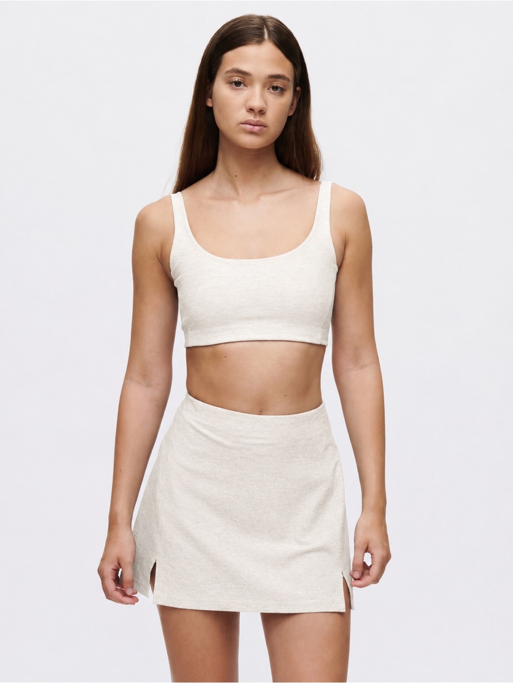 Outdoor Voices Warmup 2.5” Skort in Oatmeal/Cream, Size XXL